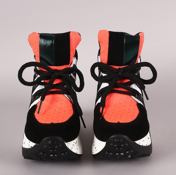 Last Size 6.5**🖤🍂Paint Splatter Lace-Up Platform - Picture 2 of 8